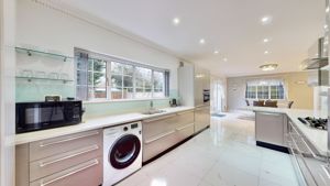 Photo 52- click for photo gallery